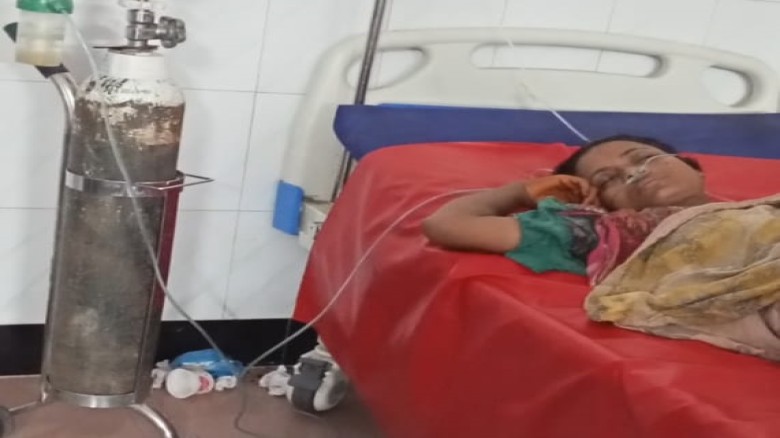 বাঁচতে চান ক্যান্সারে আক্রান্ত কুমিল্লার তাসলিমা